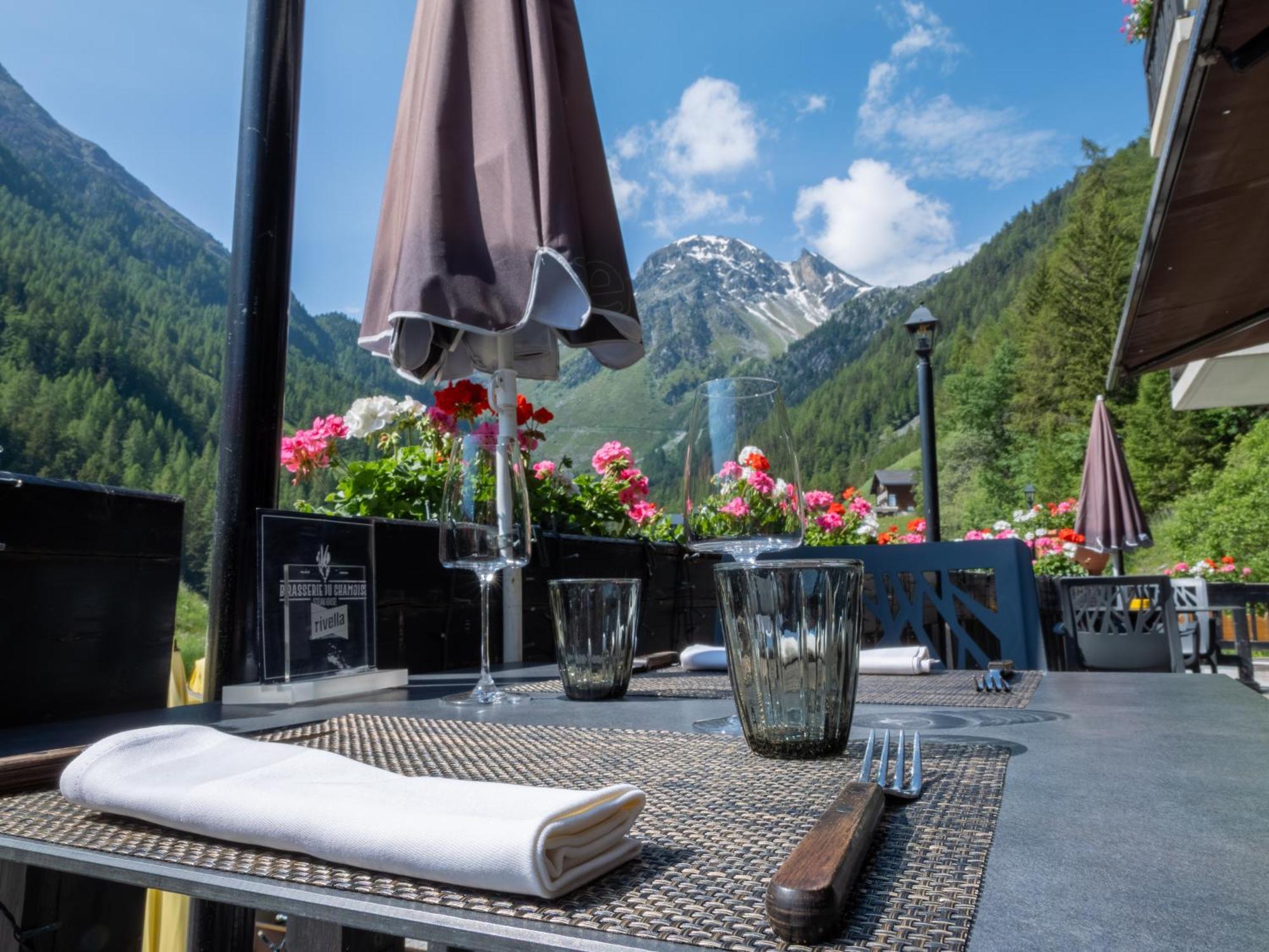 Hotel Cristal - Swiss Riders Lodge Grimentz Exterior photo